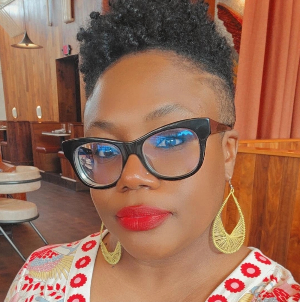 Meet your Posher, Chereka